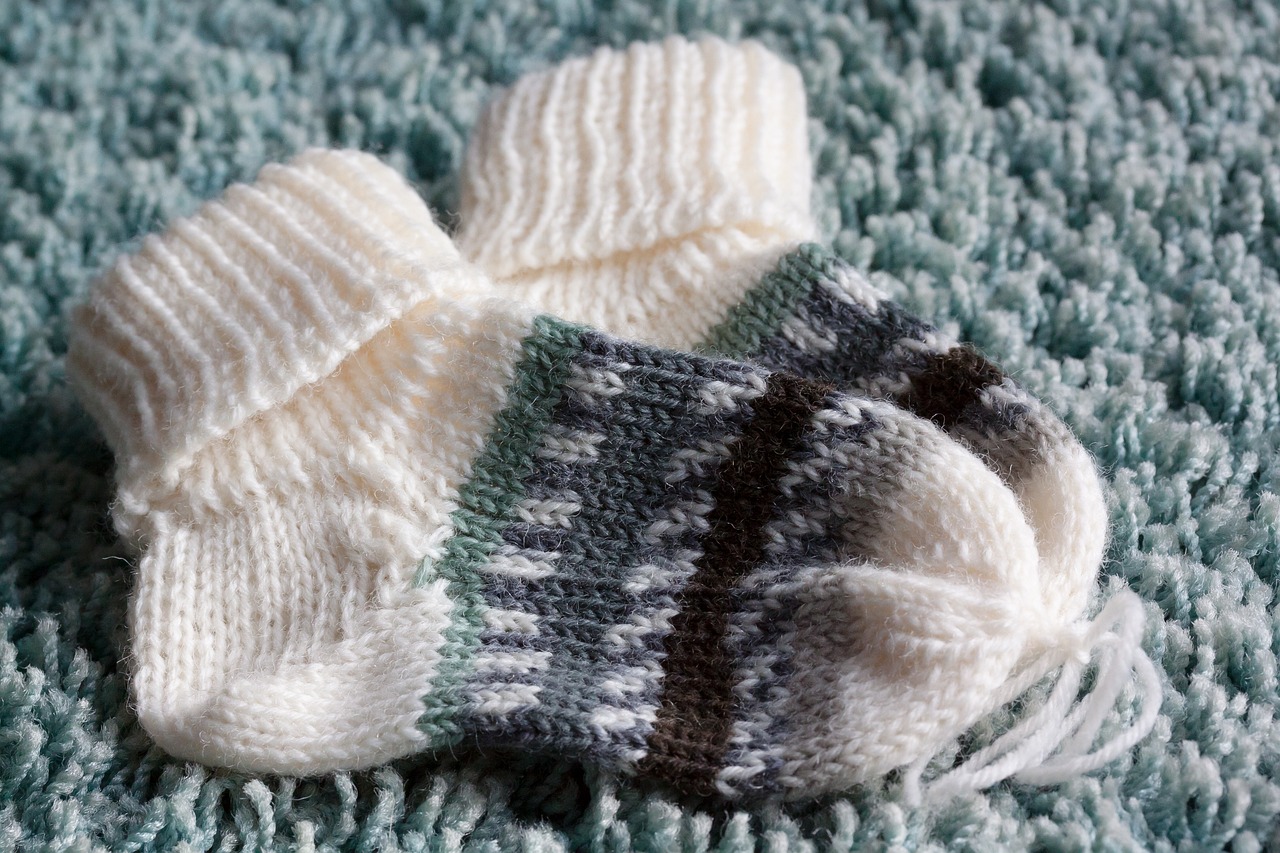 sock, knitted, handwork-1984451.jpg